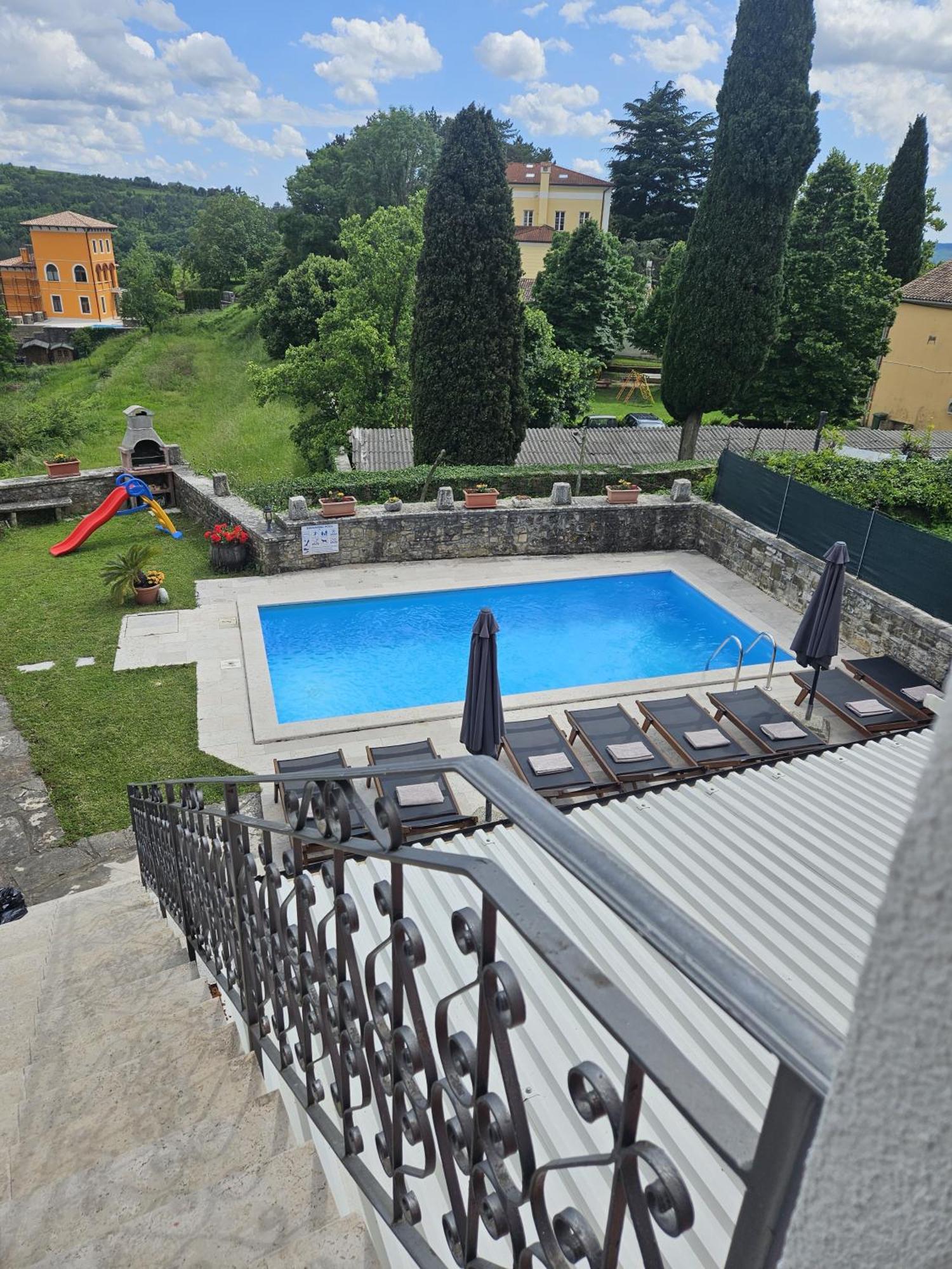 Villa Letizia Oprtalj Εξωτερικό φωτογραφία