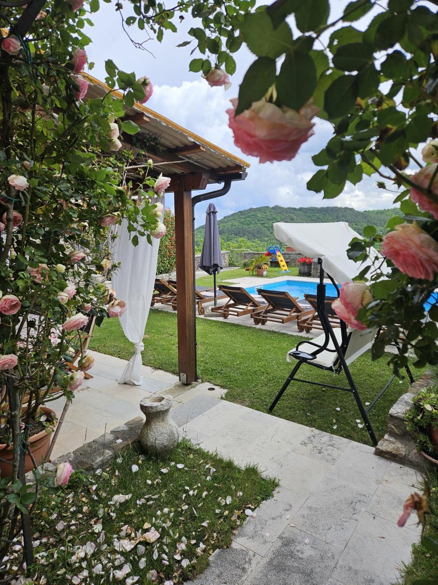 Villa Letizia Oprtalj Εξωτερικό φωτογραφία