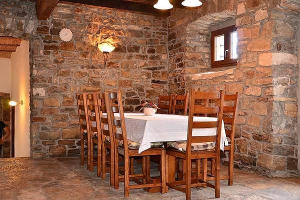 Villa Letizia Oprtalj Δωμάτιο φωτογραφία